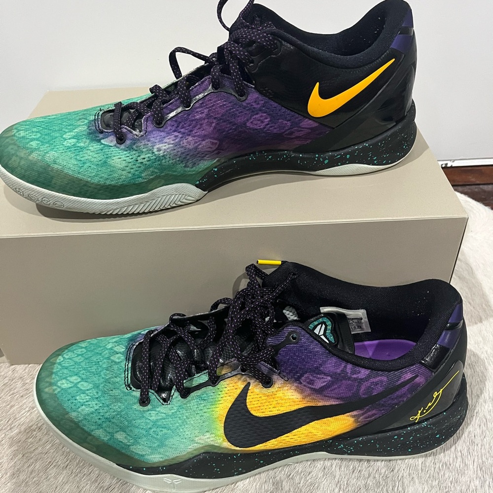 Kobe 8 Easter